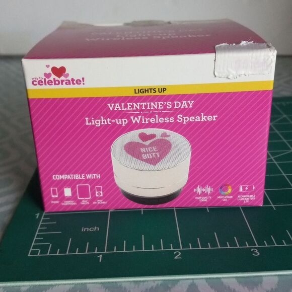 Light Up Wireless Speaker - Picture 3 of 3